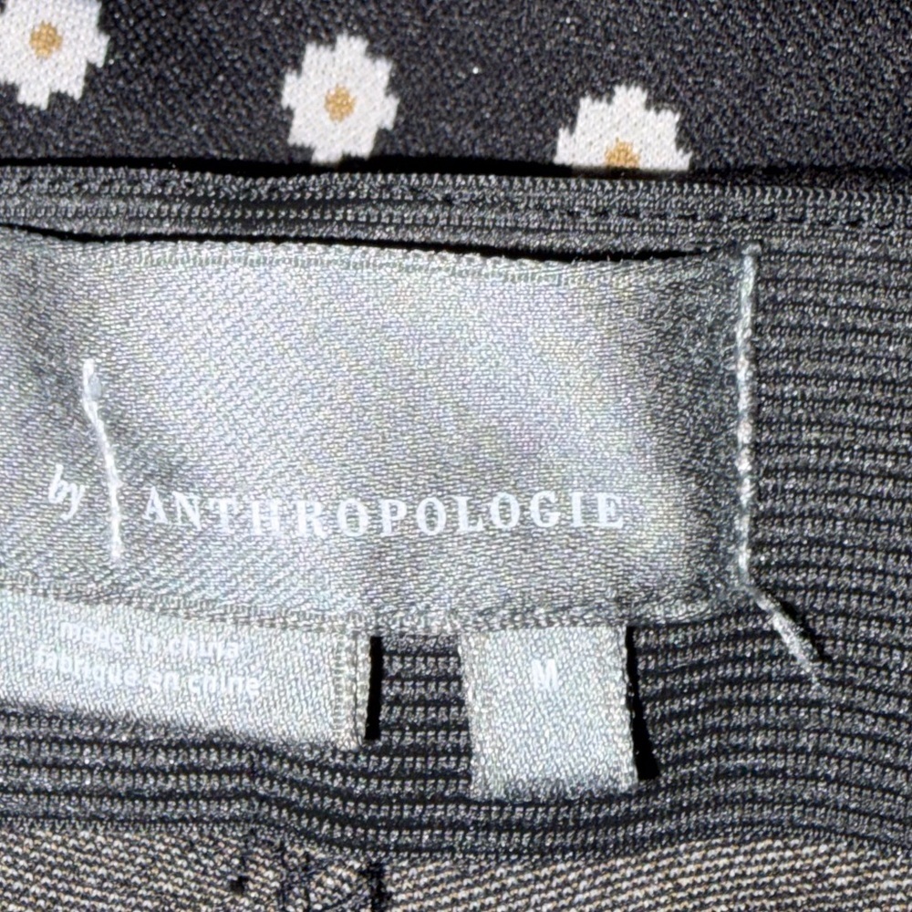 Anthropologie Mikayla Cropped Flare Pants Black Ditsy Daisy Print Size Medium - Picture 10 of 11
